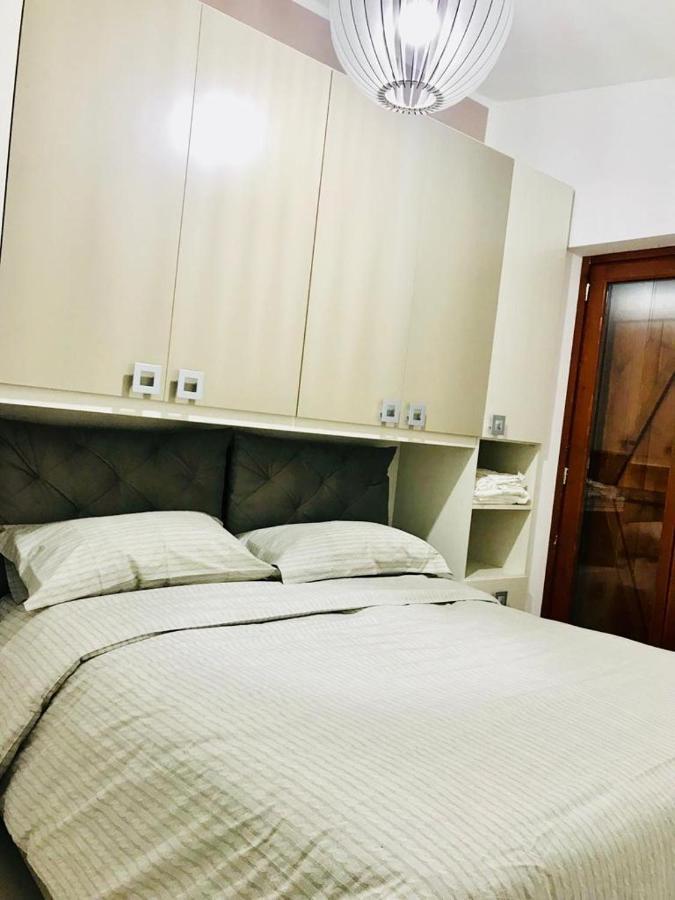 5 Miles Apt Appartement Rocca Cinquemiglia Buitenkant foto